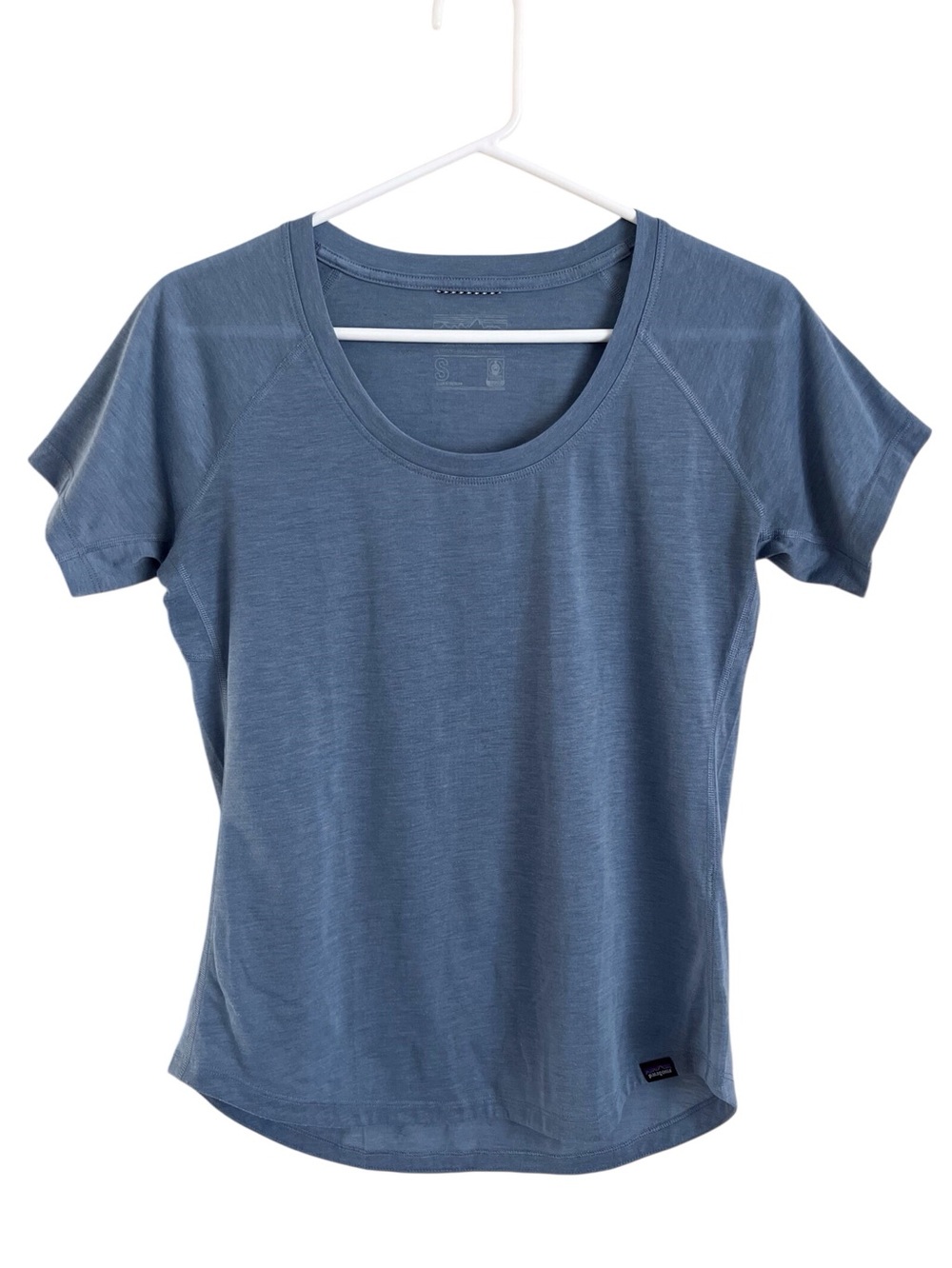 Patagonia Women’s Blue Capilene Cool Crew Neck Tee Trail Ultrasoft Tech Small